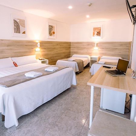 Hostal Gran Via Pinto Exteriér fotografie