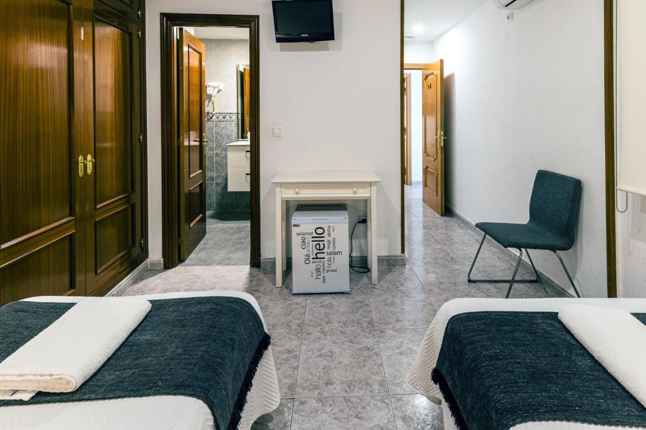 Hostal Gran Via Pinto Exteriér fotografie