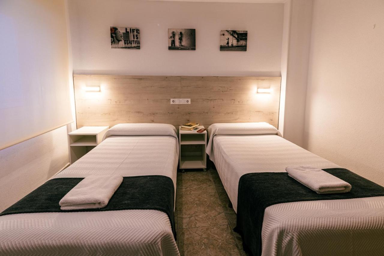 Hostal Gran Via Pinto Exteriér fotografie
