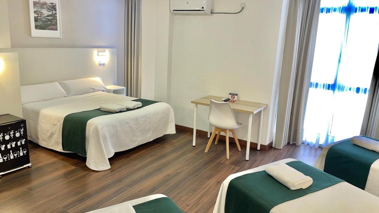 Hostal Gran Via Pinto Exteriér fotografie