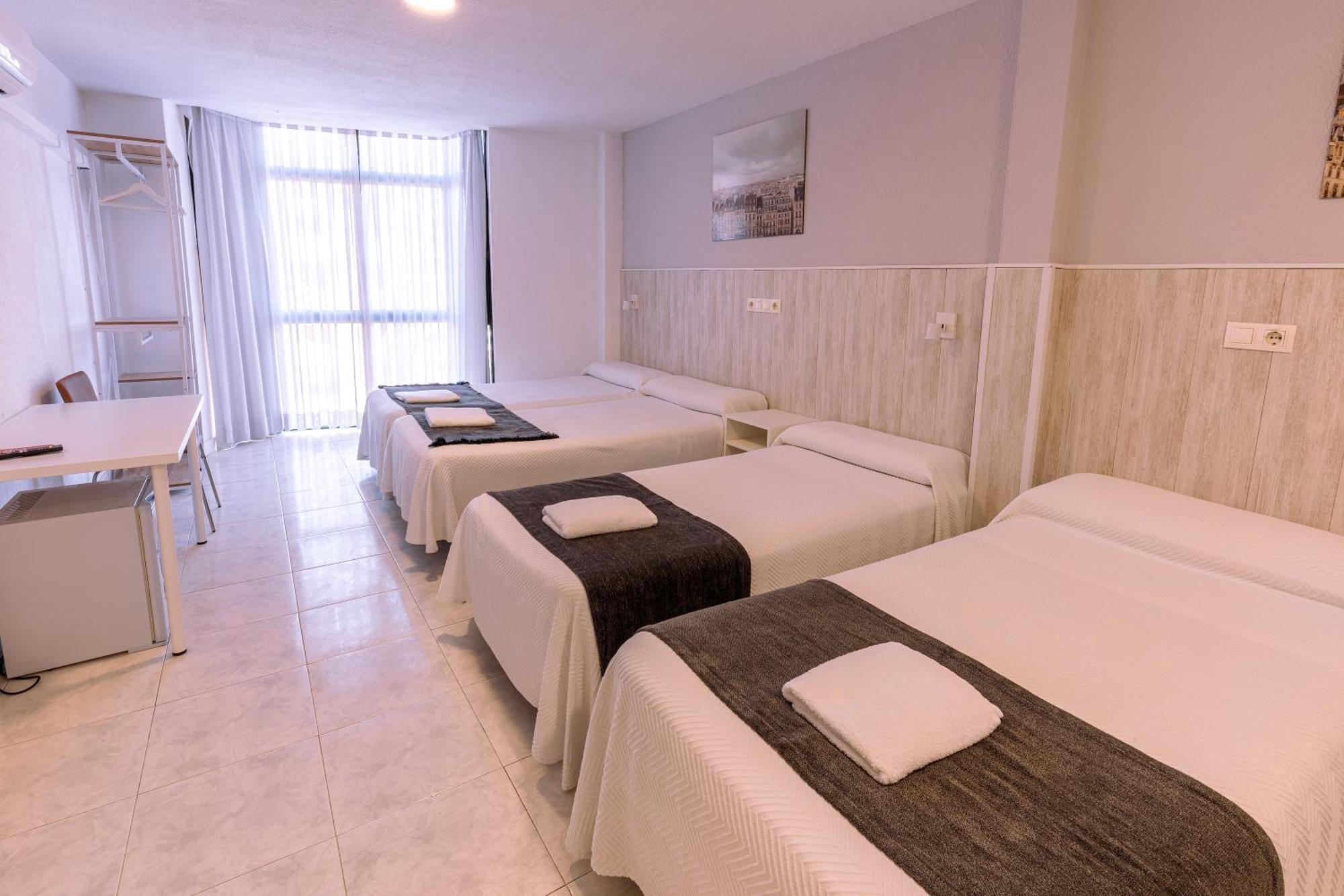 Hostal Gran Via Pinto Exteriér fotografie