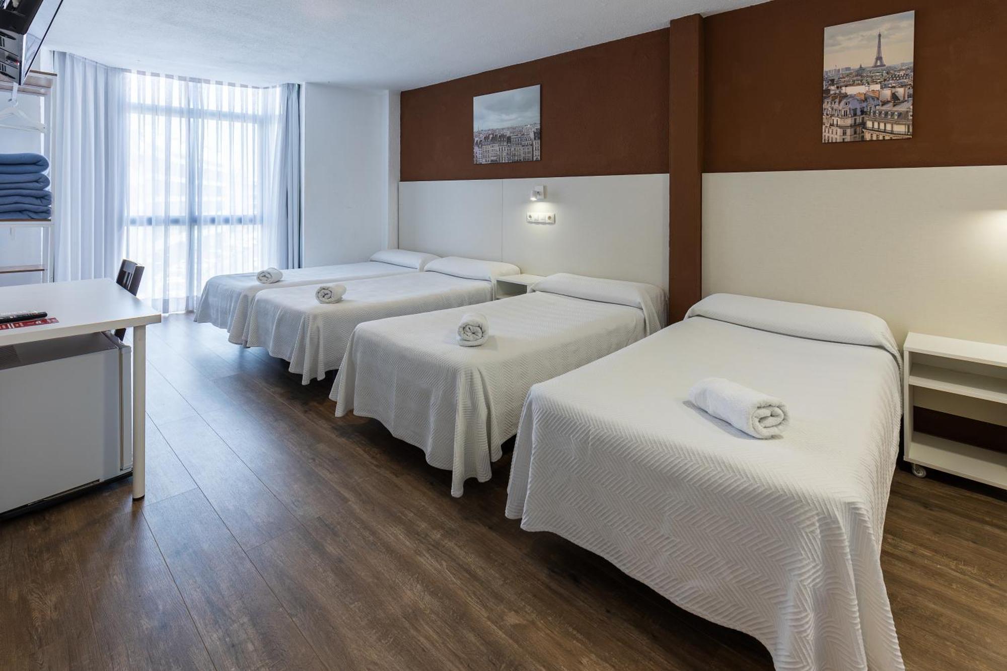 Hostal Gran Via Pinto Exteriér fotografie