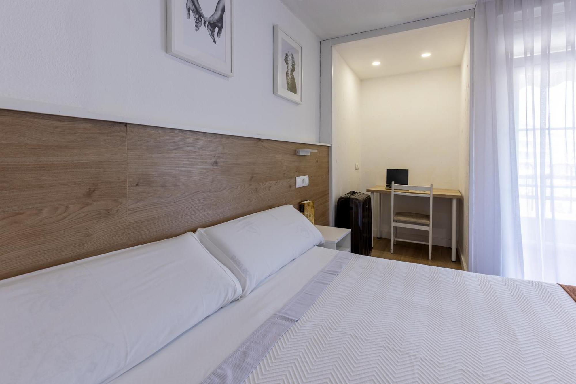 Hostal Gran Via Pinto Exteriér fotografie